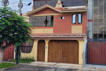Casa en  Jr. El Galeón, Lima, Perú