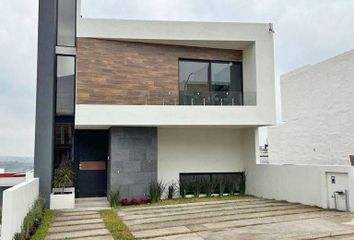 Casa en fraccionamiento en  58200, Morelia, Michoacán De Ocampo, Mex
