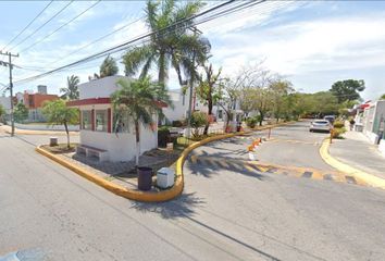 Casa en fraccionamiento en  Sm 58, Cancún, Quintana Roo, México