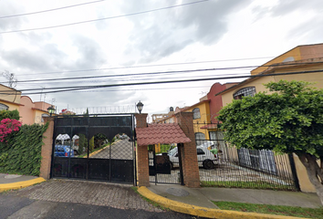 Casa en fraccionamiento en  Valle Dorado Mz 007, Unidad San Buenaventura, San Buenaventura, Estado De México, México