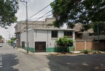 Casa en  Cerrada Michoacán, Colonia Parajes, Zacatepec, Ciudad De México, Cdmx, México