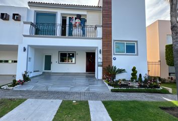 Casa en  Retorno Magnolia 29, Residencial Magnolias, Pueblo De San Bernardino Tlaxcalancingo, San Andrés Cholula, Puebla, 72830, Mex