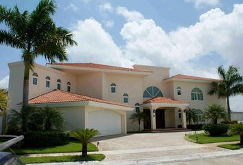 Casa en  Residencial Villa Magna, Boulevard Luis Donaldo Colosio, Cancún, Quintana Roo, México