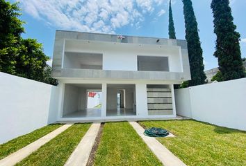 Casa en fraccionamiento en  Brisas De Cuautla, Cuautla De Morelos, Morelos, México