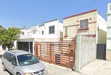 Casa en fraccionamiento en  Pedregal De Guadalupe, Guadalupe, Nuevo León