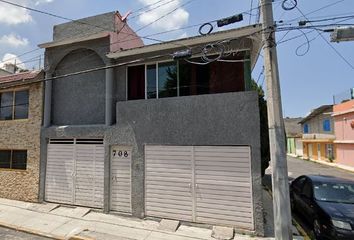 Casa en  Ocho Cedros, Toluca