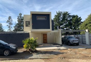 Casa en  Condominio La Reserva De Mitrinhue - Avenida Ernesto Pinto Lagarrigue, Coronel, Chile