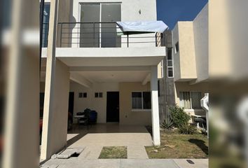 Casa en condominio en  Los Prados Residencial, Avenida De La Cantera, Santiago De Querétaro, Querétaro, México