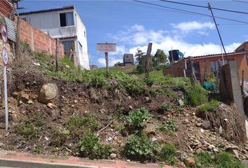 Lote de Terreno en  Calle 9 #5-0, La Calera, Cundinamarca, Colombia