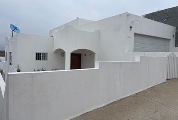 Casa en  Baja Malibu Sección Lomas, Baja California, México