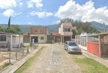 Casa en  Ixtlahuacan De Los Membrillos, Petirrojo, Fraccionamiento, Las Aguilillas, Jalisco, México