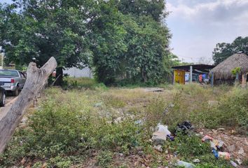 Lote de Terreno en  Calle Úrsulo Galván, Manlio Fabio Altamirano, Veracruz De Ignacio De La Llave, 94250, Mex