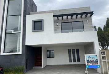 Casa en fraccionamiento en  San Bernardino Tlaxcalancingo, San Andrés Cholula