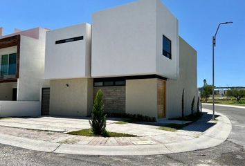 Casa en fraccionamiento en  Colinas De Juriquilla, Monte Elbrus, Juriquilla, Querétaro, México