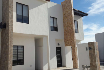 Casa en fraccionamiento en  Residencial Los Llanos, Sin Nombre De Colonia 17, Torreón, Coahuila De Zaragoza, México