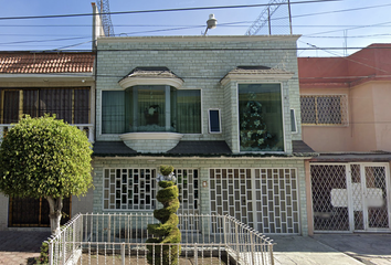 Casa en  Av. Circunvalación Ote. 135, Jardines De Santa Clara, 55450 Ecatepec De Morelos, Méx., México