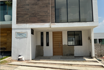Casa en fraccionamiento en  Zapopan, Jalisco, Mex
