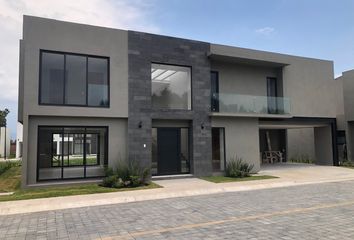 Casa en fraccionamiento en  Privada Tule, Calle Tule Mz 033, 52104 San Gaspar Tlahuelilpan, Méx., México