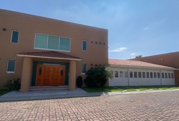 Casa en fraccionamiento en  Calle Atzalá 2021, Fraccionamiento Real Del Pedregal, San Andrés Cholula, Puebla, 72803, Mex