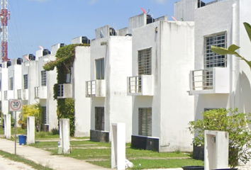 Casa en fraccionamiento en  Villas Del Arte, Cancún, Quintana Roo, México