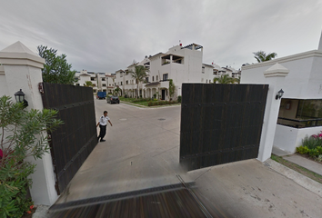 Casa en fraccionamiento en  Calle Quinta Cadiz, San José Novillero, Veracruz, México