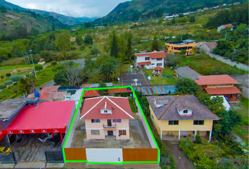 Casa en  66cq+34x, Ave. Siglo Xx, Paute, Ecuador