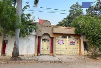 Casa en  Apatzingán De La Constitución Centro, Apatzingán