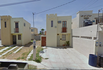 Casa en fraccionamiento en  Parque De Los Soles, Balcones De Alcalá, Reynosa, Tamaulipas, México