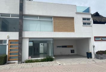 Casa en condominio en  Residencial Loto, Camino A San Antonio Cacalotepec, Puebla De Zaragoza, Puebla, México