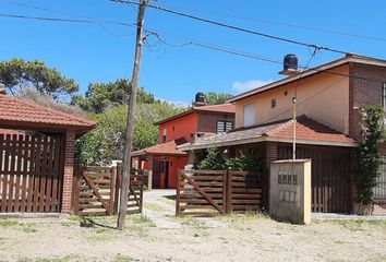 Casa en  Calle 1 681, Las Toninas, Provincia De Buenos Aires, Argentina