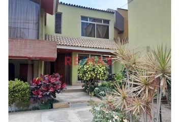 Casa en  Antonio Vivaldi, San Borja, Lima, Perú
