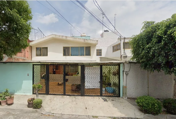 Casa en  Yautepec 7, Coapa, Vergel Del Sur, 14340 Ciudad De México, Cdmx, México