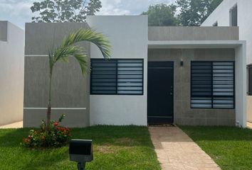 Casa en  Los Héroes, Yucatán, México