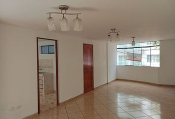 Departamento en  Calle Portugal 100-190, Cuadra 1, Ur. San Elias, Los Olivos, Lima, 15306, Per