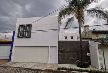 Casa en  Santa Cruz Guadalupe, Heroica Puebla De Zaragoza, Pue., México