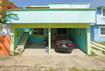 Casa en  C. 3 Sur, Progresivo Ciudad Industrial, 86017 Villahermosa, Tab., México