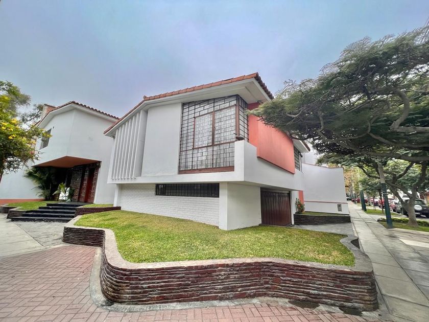 Casa en venta Manuel Gonzales La Rosa, San Isidro, Perú
