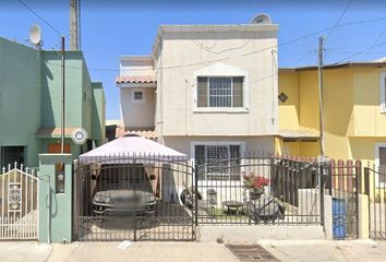 Casa en  Av. Abelardo L. Rodriguez, Nueva Ensenada, Ensenada, Baja California, México