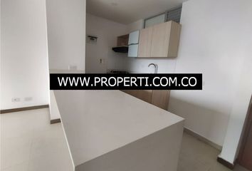 Apartamento en  Loma De Los González, Medellín