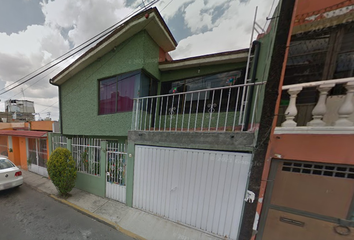 Casa en  S. Antonio Buenavista 120, Mz 019, Colonia Dr, Jorge Jimenez Cantu, 52166 San Jorge Pueblo Nuevo, Méx., México