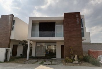 Casa en  Madeleine Residencial, Campos Eliseos, Zona Plateada, Pachuca De Soto, Estado De Hidalgo, México