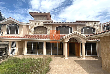 Casa en  Los Laureles, Riobamba, Ecuador