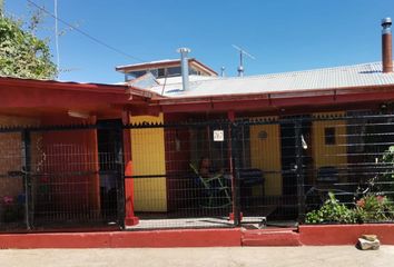 Casa en  Catillo, Parral, Región Del Maule, Chile