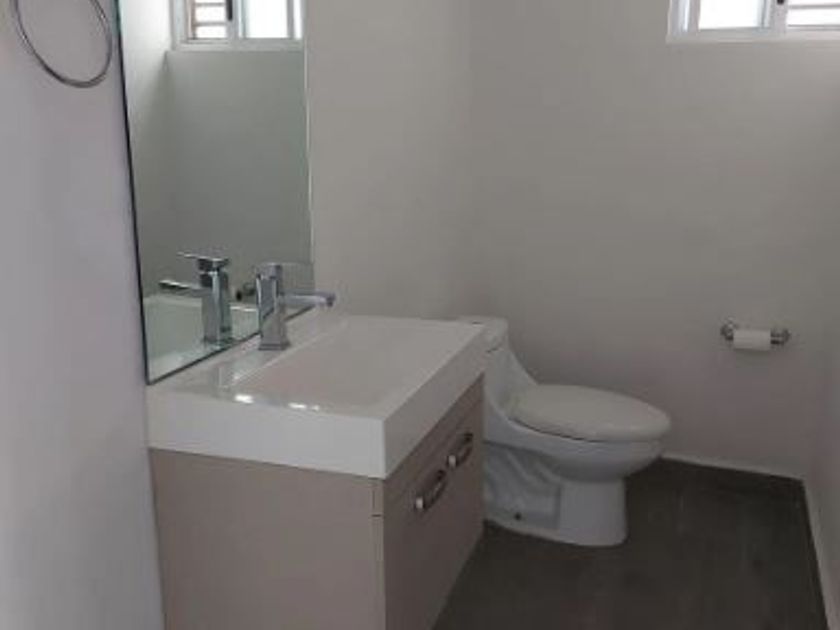 venta Casa en Colinas de San Jerónimo, Monterrey icasas.mx