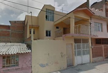 Casa en  Mártires De Chicago 1080, Esfuerzo Obrero, Irapuato, Guanajuato, México
