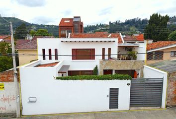 Casa en  Miguel Moreno 413, Cuenca, Ecuador