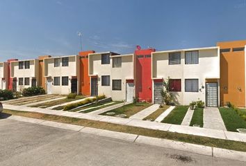 Casa en  Fraccionamiento Los Tréboles, Avenida Los Tréboles, Fraccionamiento Los Tréboles, Zapopan, Jalisco, México