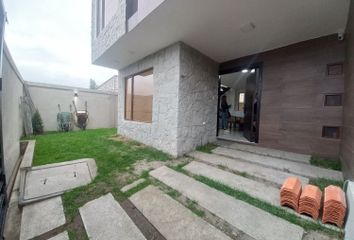 Casa en  C. Del Sarar 17, Cuenca, Ecuador