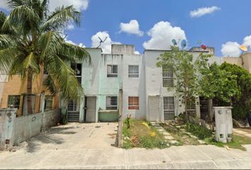 Casa en  Calle 5 39, Lombardo Toledano, Cancún, Quintana Roo, México