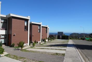Casa en  Calle Los Eucaliptus, Dichato, Tomé, Concepción, Bíobío, 4160000, Chl